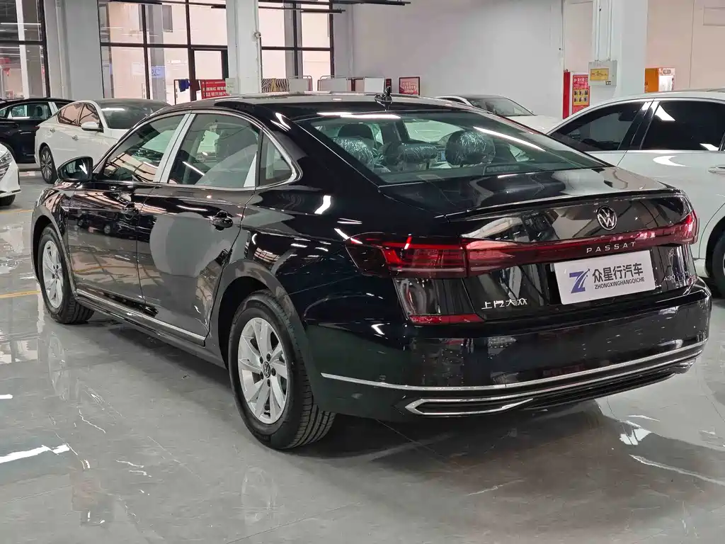 Volkswagen 帕萨特插电混动 — миниатюра 17