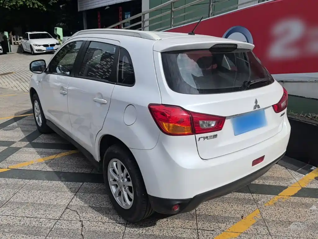 Mitsubishi ASX — миниатюра 5