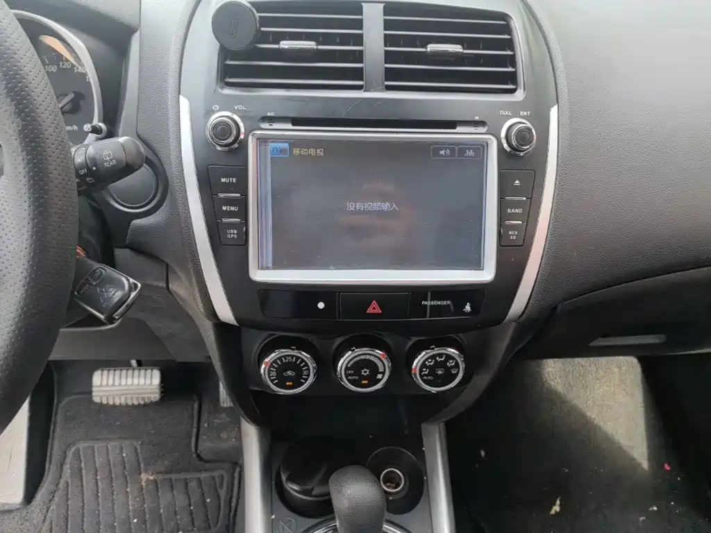 Mitsubishi ASX — миниатюра 13