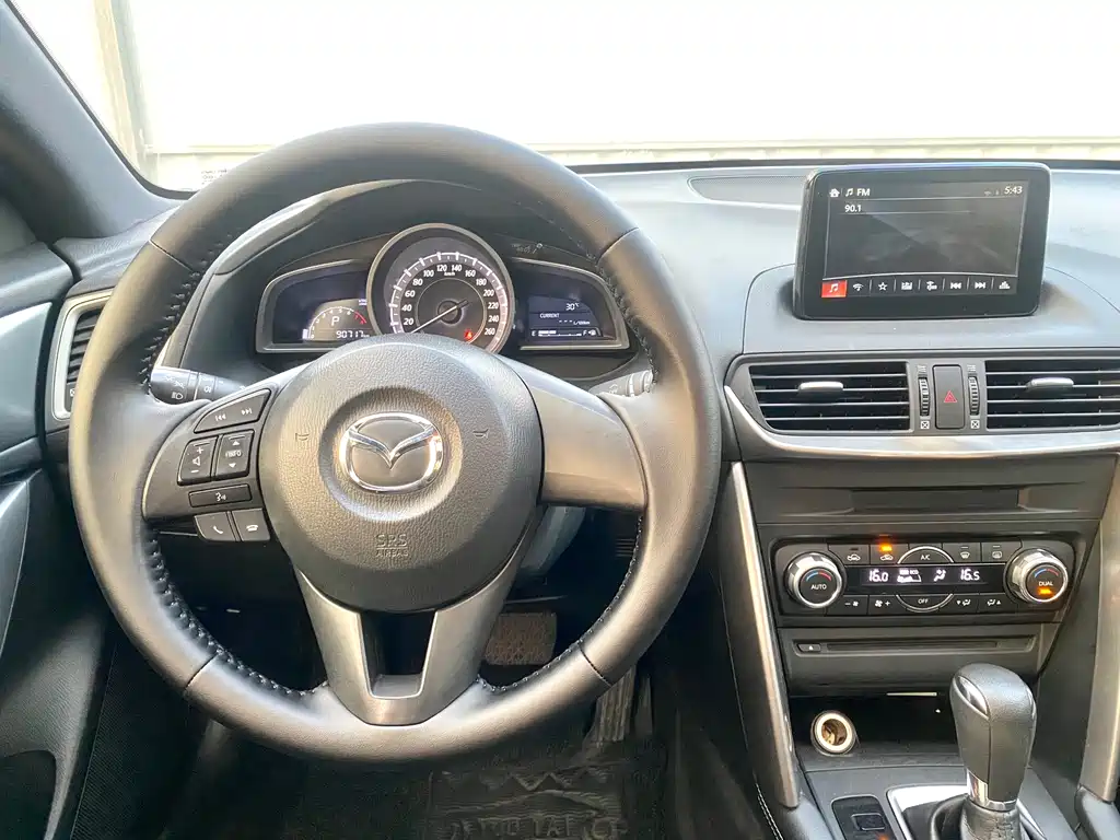 MAZDA CX 4