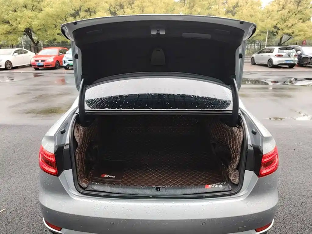 Audi A4L — миниатюра 19
