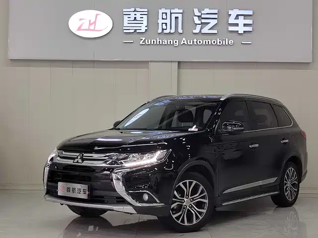 MITSUBISHI OUTLANDER 2018