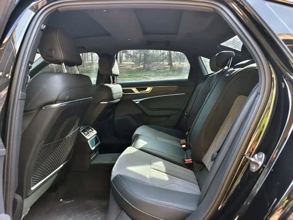 Audi A6L 2024 45 TFSI quattro