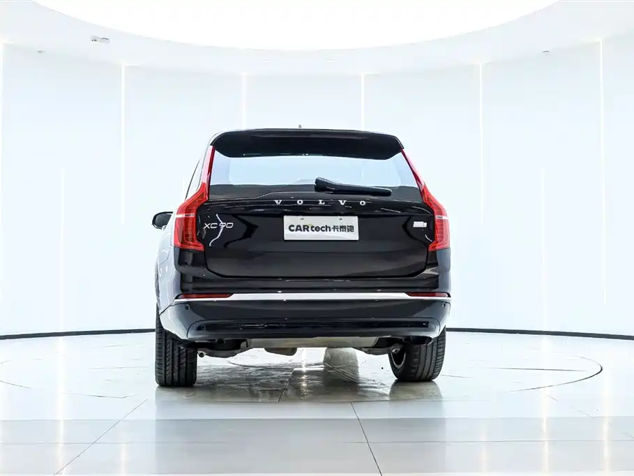 VOLVO XC90 PLUG IN HYBRID
