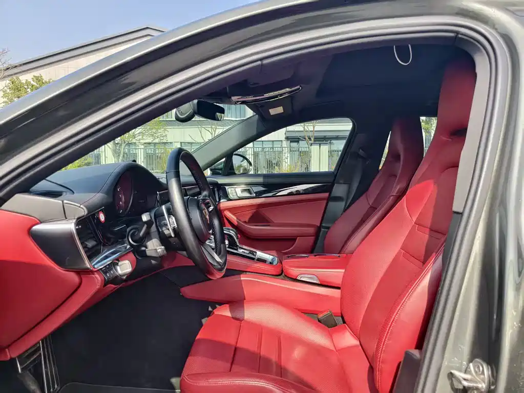 PORSCHE PANAMERA NEW ENERGY