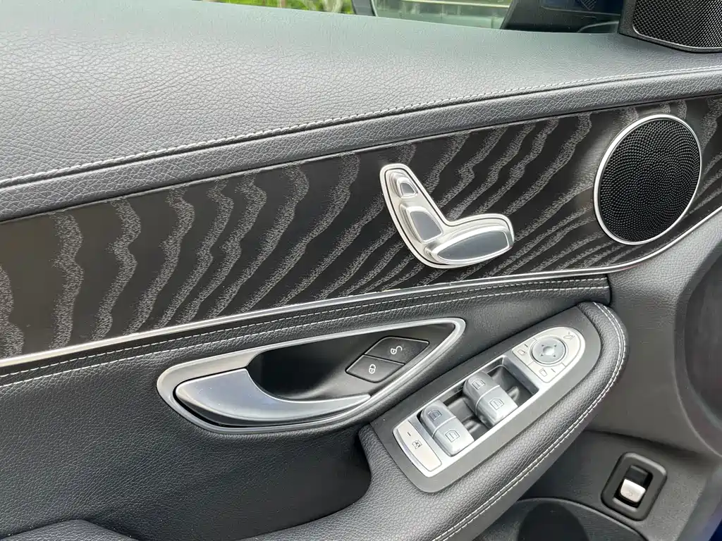 Mercedes-Benz C-Class — миниатюра 21