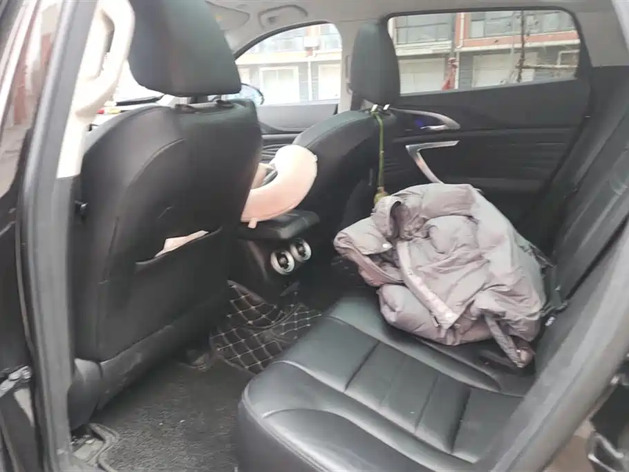 WEI PAI WEI BRAND VV7