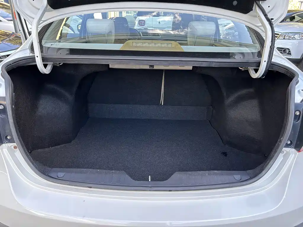 Suzuki Alivio — миниатюра 6