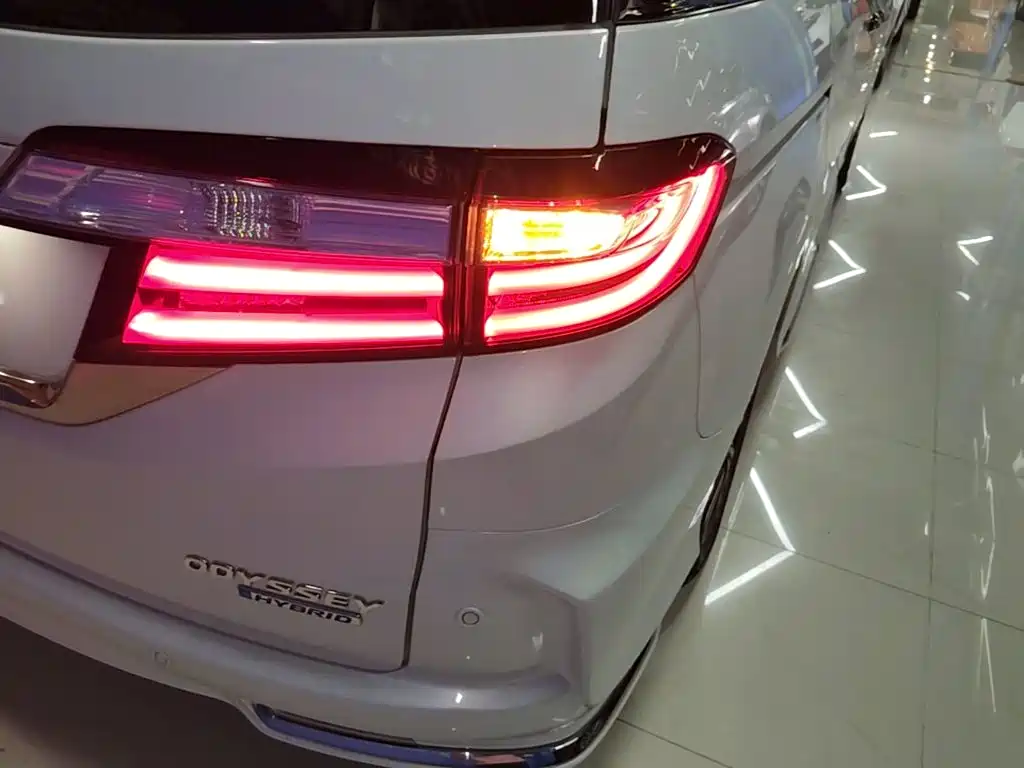 Honda Odyssey — миниатюра 8