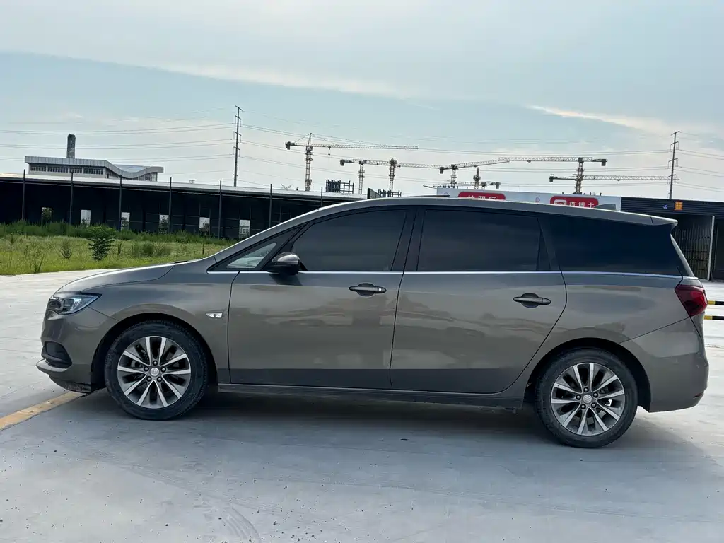 Buick GL6 — миниатюра 6