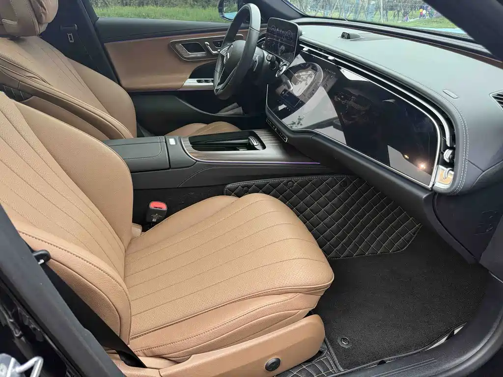 Mercedes-Benz E-Class — миниатюра 4