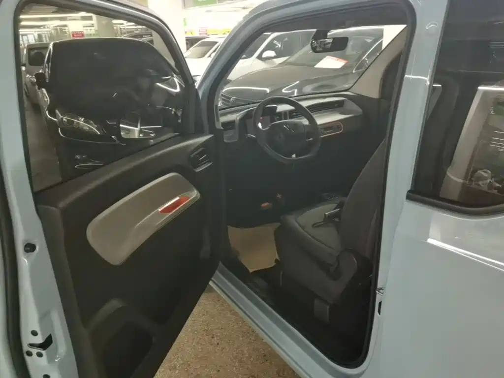 Wuling MINIEV — миниатюра 16