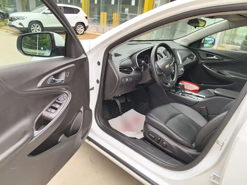 Chevrolet Malibu XL — миниатюра 16