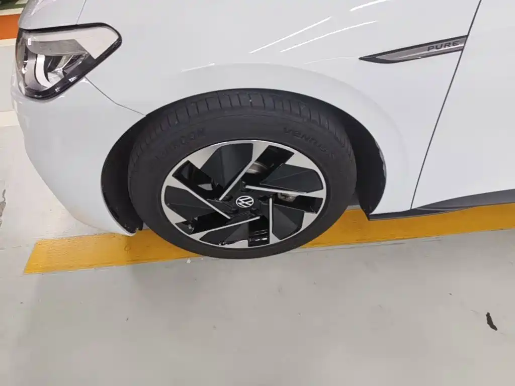 Volkswagen ID.3 — миниатюра 23