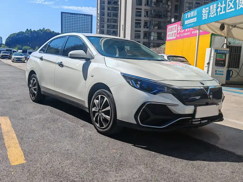 Venucia D60 EV — миниатюра 3