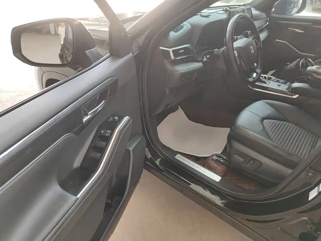 Toyota Crown Kluger — миниатюра 16