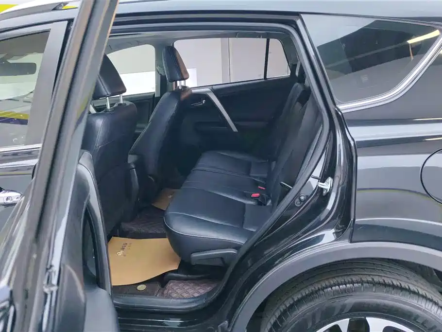 TOYOTA RAV4 RONGFANG