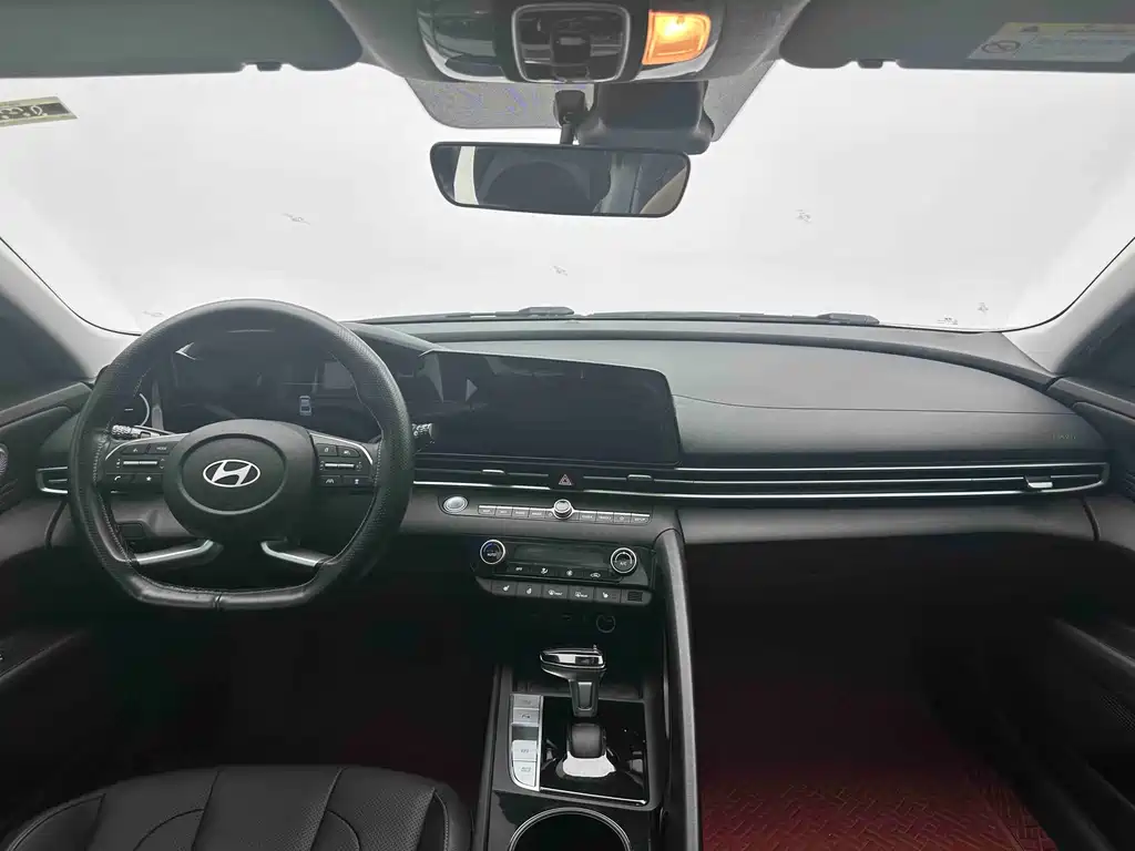 Hyundai Elantra — миниатюра 15