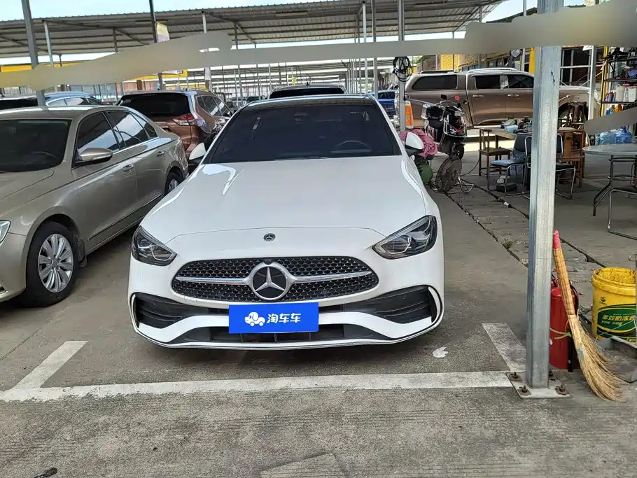 Mercedes-Benz C-Class — миниатюра 2