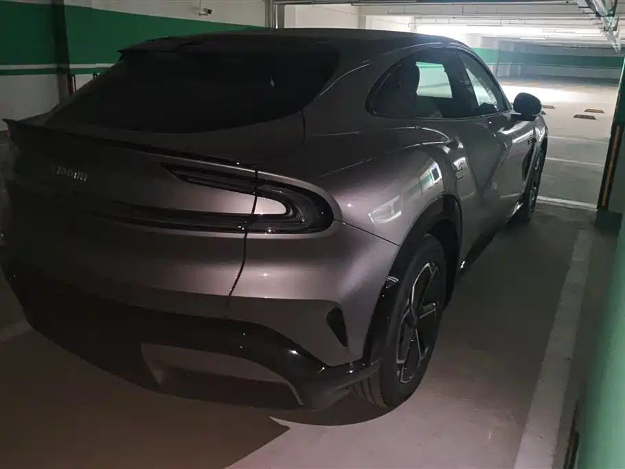 XIAOMI CAR XIAOMI YU7