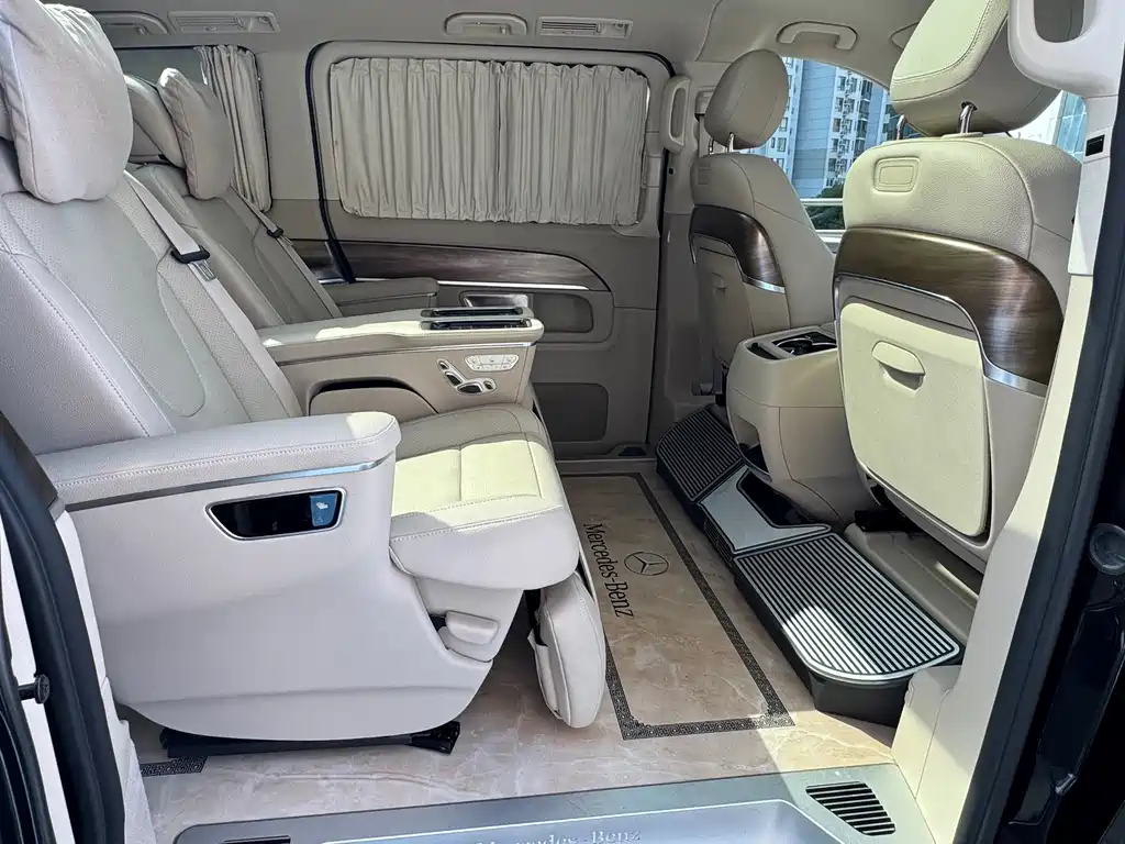 Mercedes-Benz V-Class — миниатюра 21
