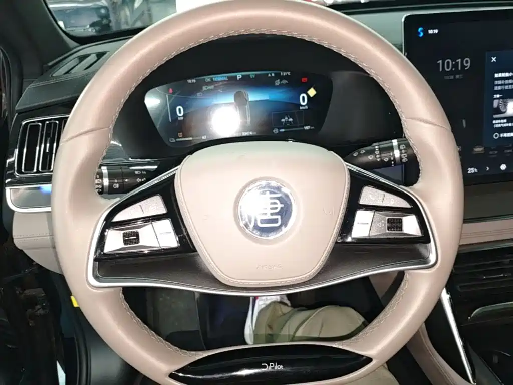 BYD Tang New Energy — миниатюра 9