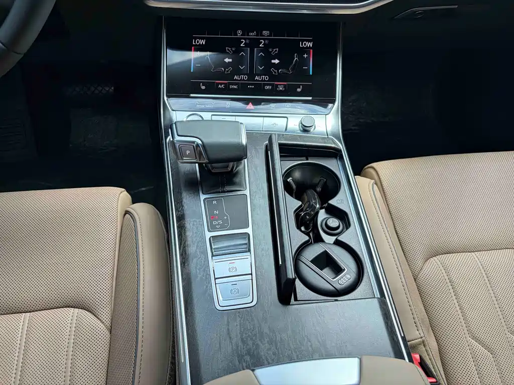 Audi A6L — миниатюра 13