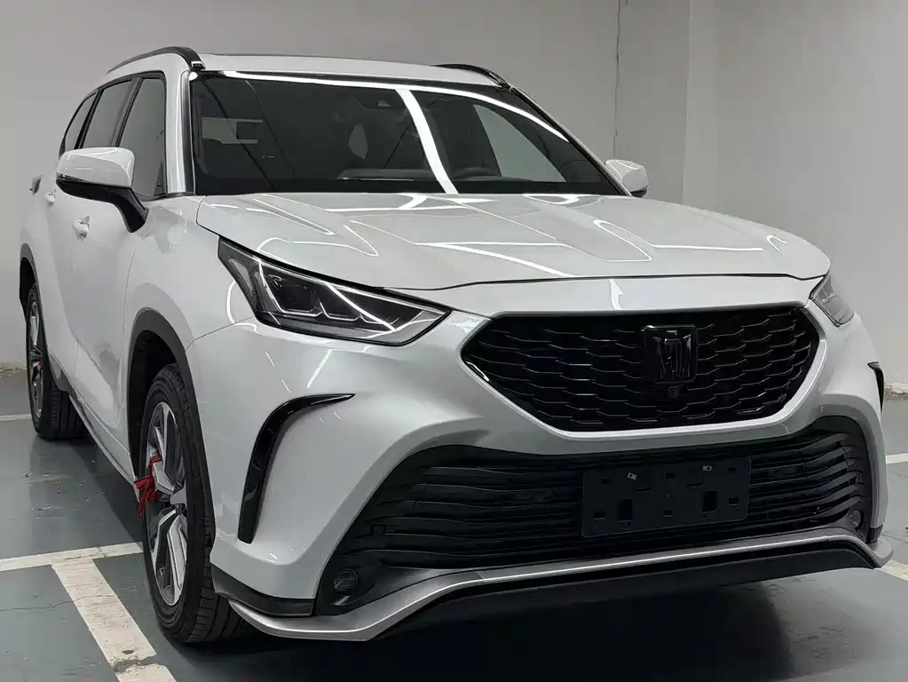 Toyota Crown Kluger 2024