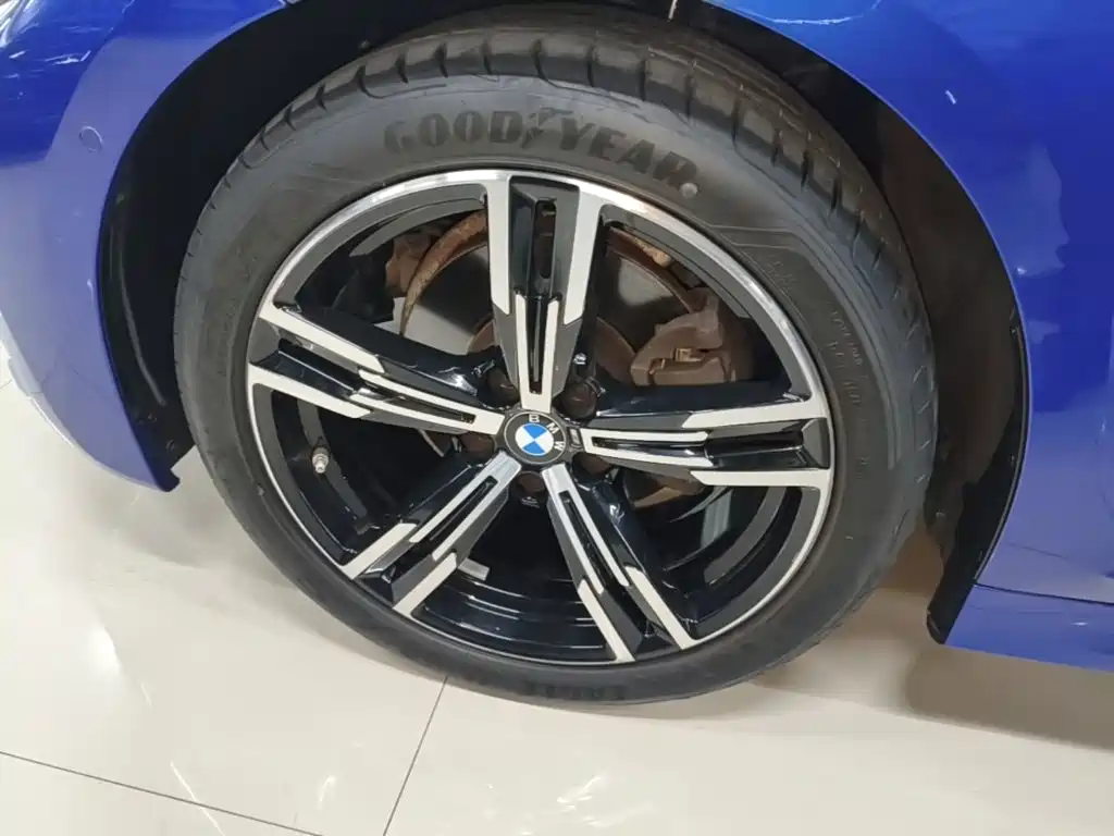 BMW 3 Series — миниатюра 23