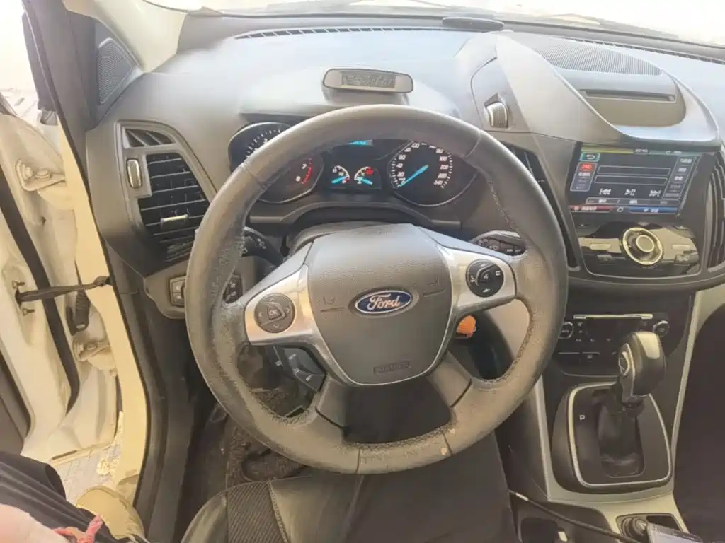 Ford Kuga — миниатюра 11