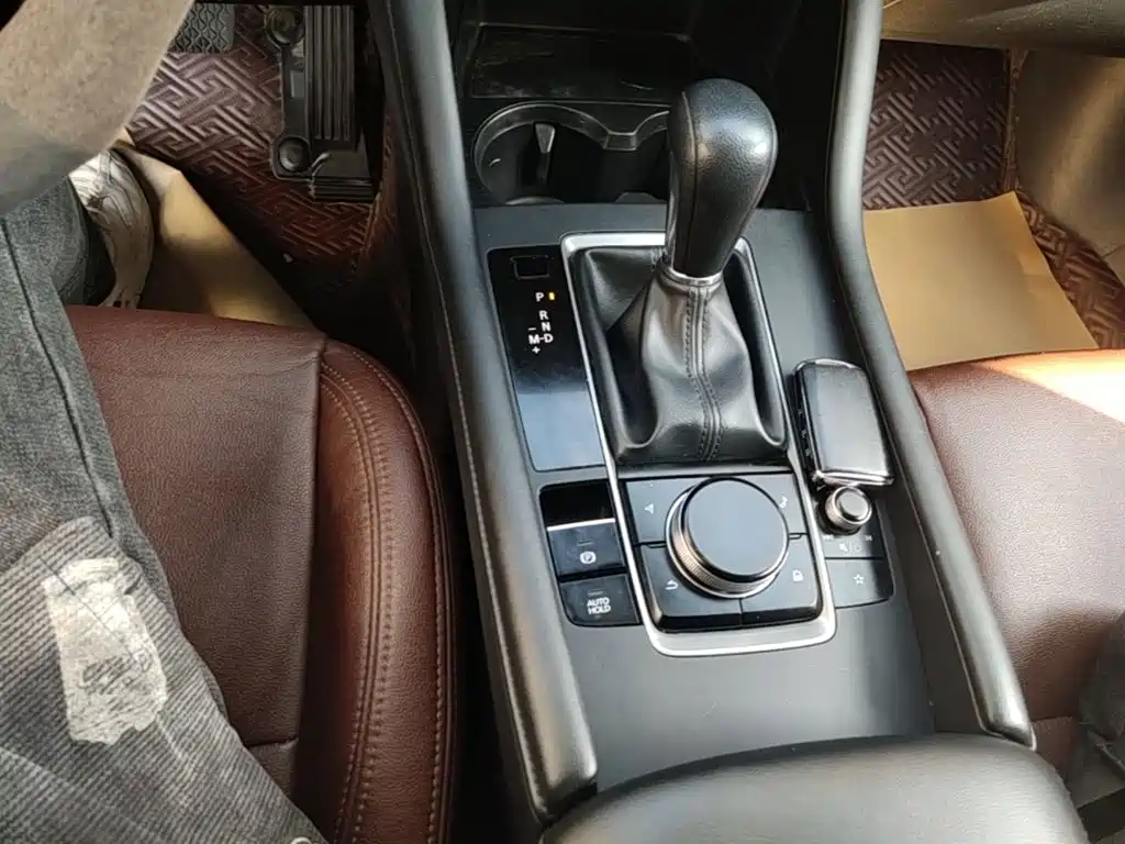 Mazda 3 Axela — миниатюра 10