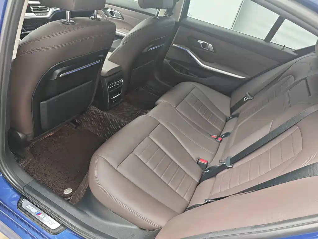 BMW 3 Series — миниатюра 8