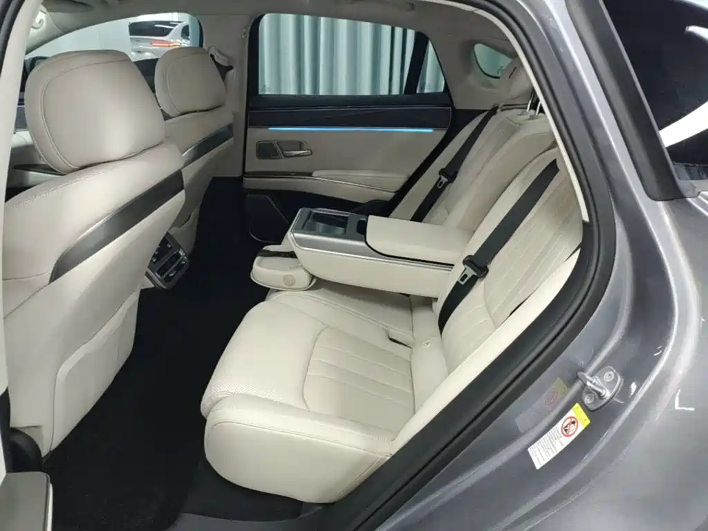 BYD Хань Ли — миниатюра 17