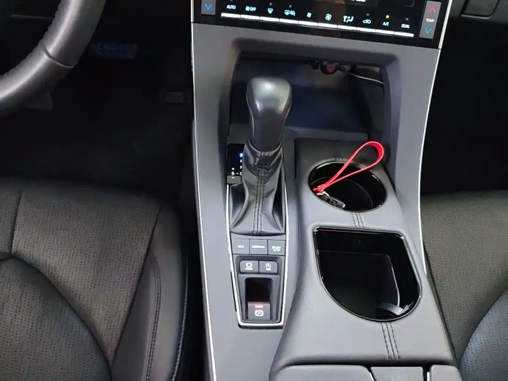 Toyota Avalon — миниатюра 14
