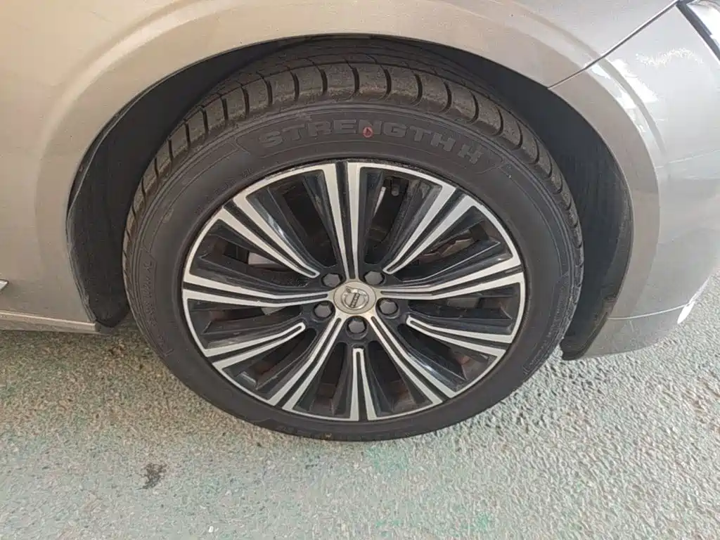 Volvo S90 PHEV — миниатюра 12