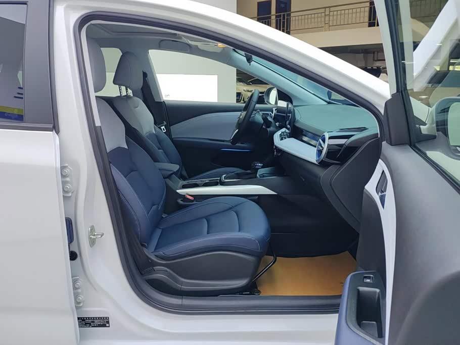 Chevrolet Monza 1.5 л 2025 г. Белый, пробег 11000 км