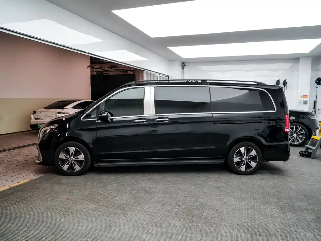 MERCEDES-BENZ V CLASS