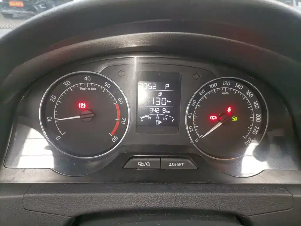 Skoda Rapid Spaceback — миниатюра 12