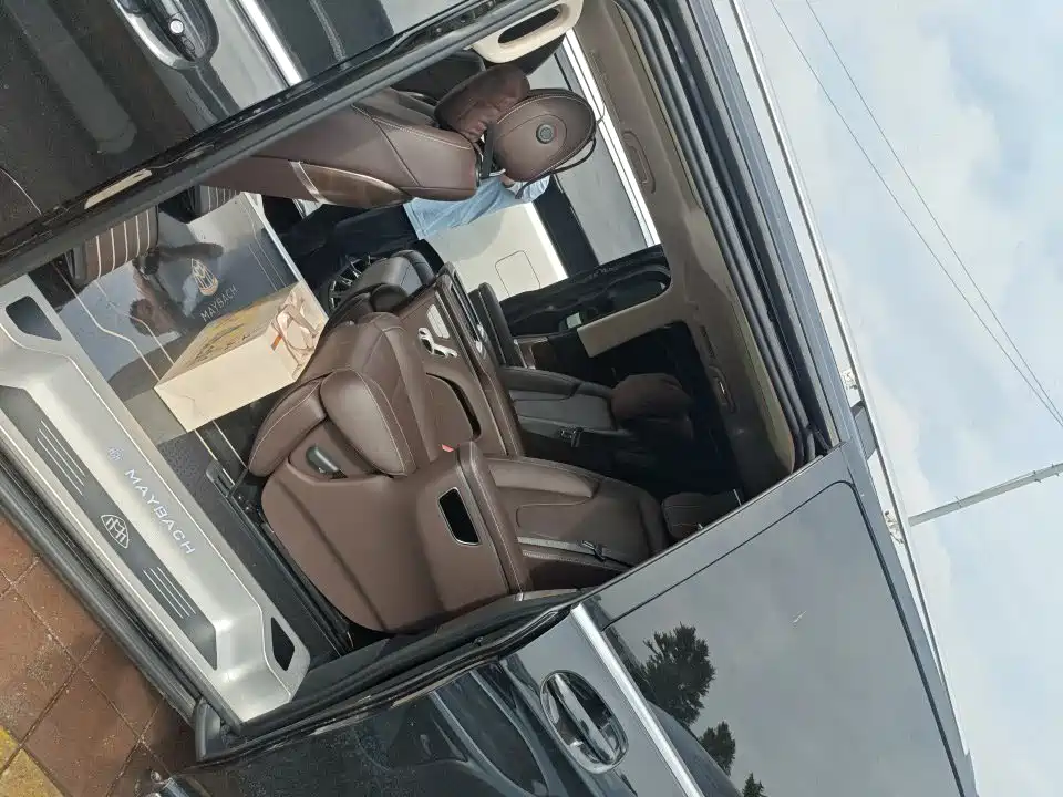 Mercedes-Benz V-Class — миниатюра 7