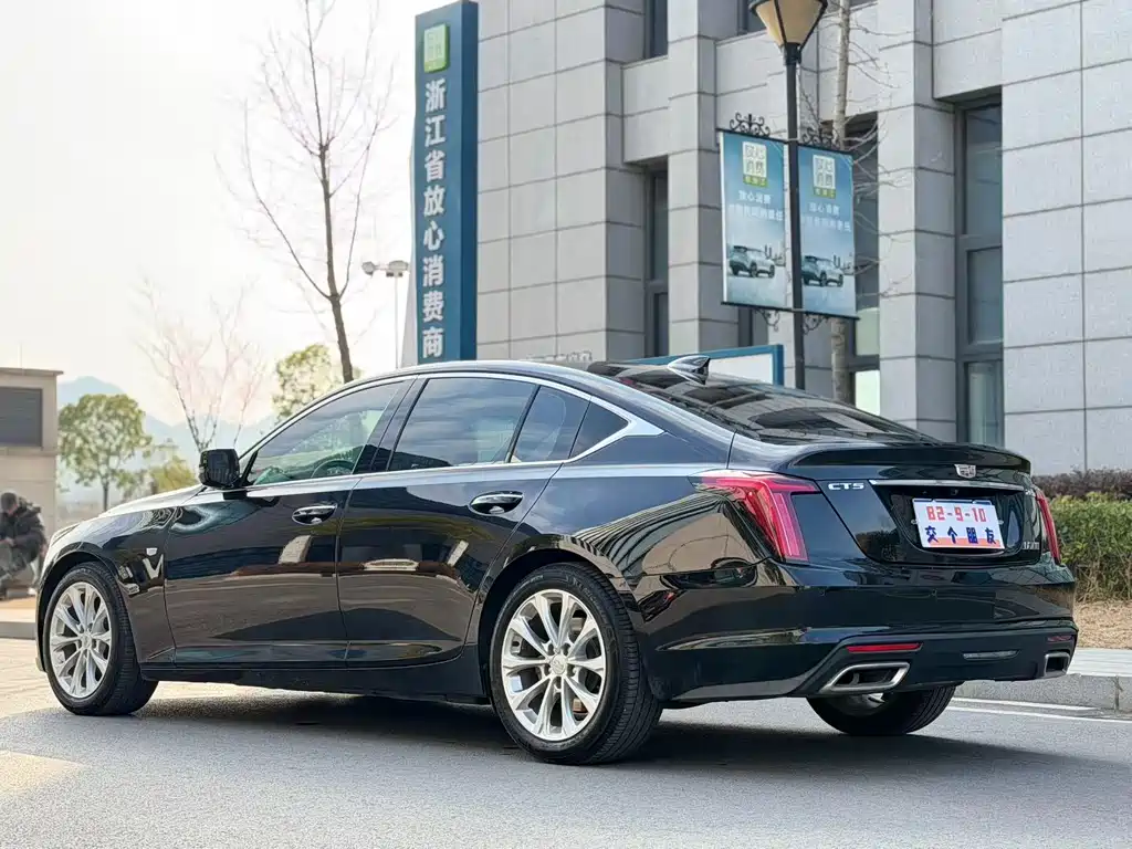 CADILLAC CT5
