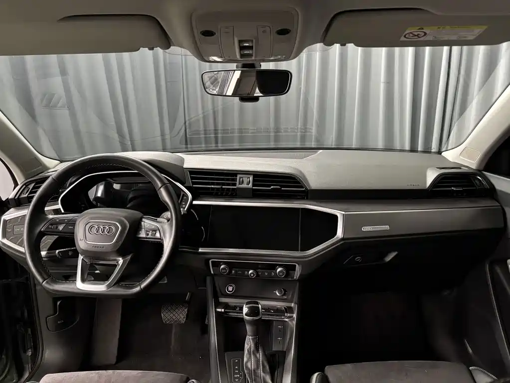 Audi Q3 — миниатюра 11