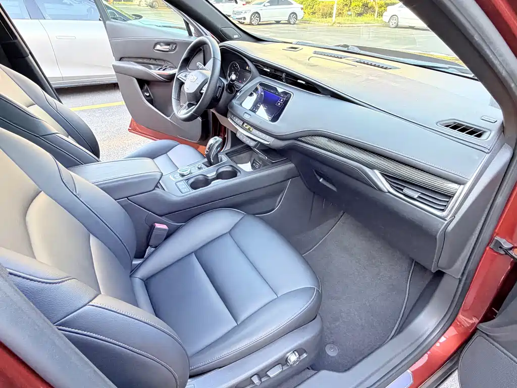 Cadillac XT4 — миниатюра 9