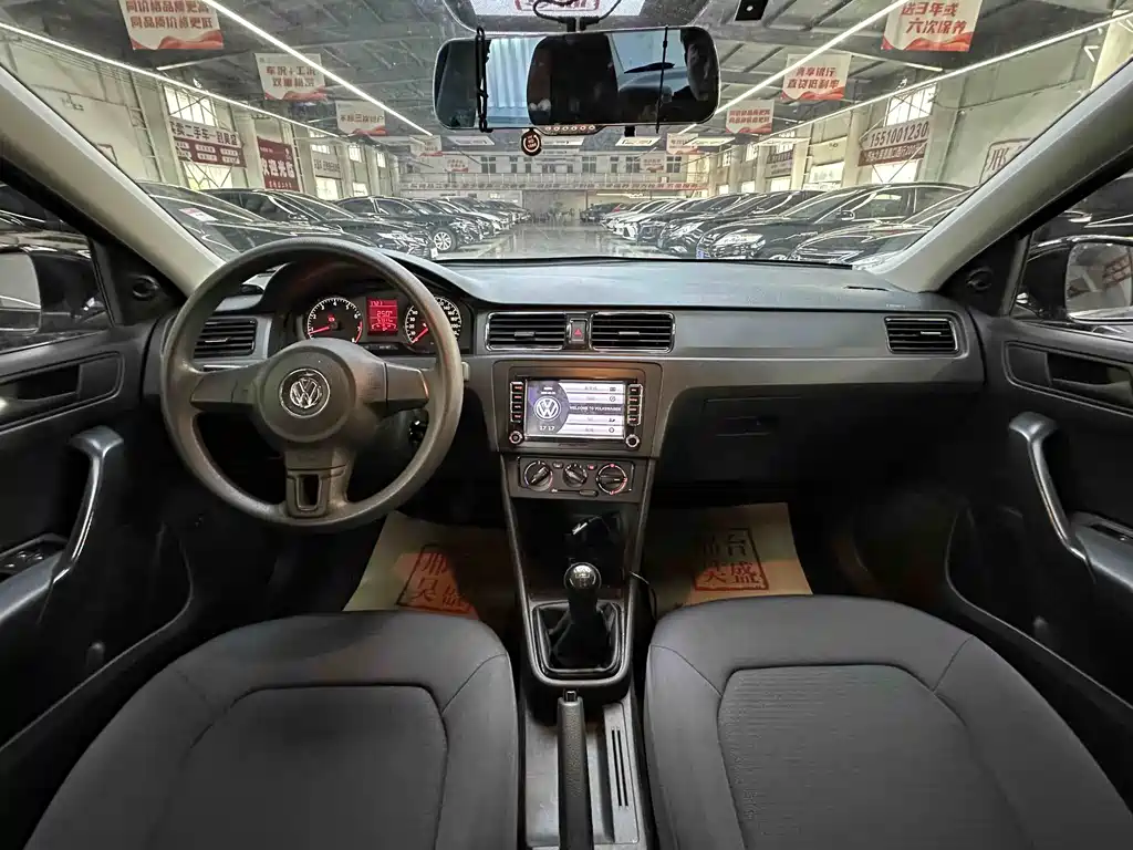 Volkswagen Santana 1.6L Manual Elegant Edition, фото 9