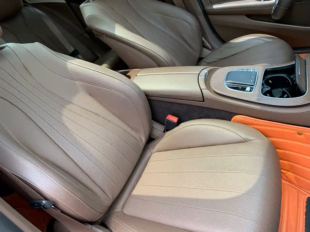Mercedes-Benz E-Class — миниатюра 25