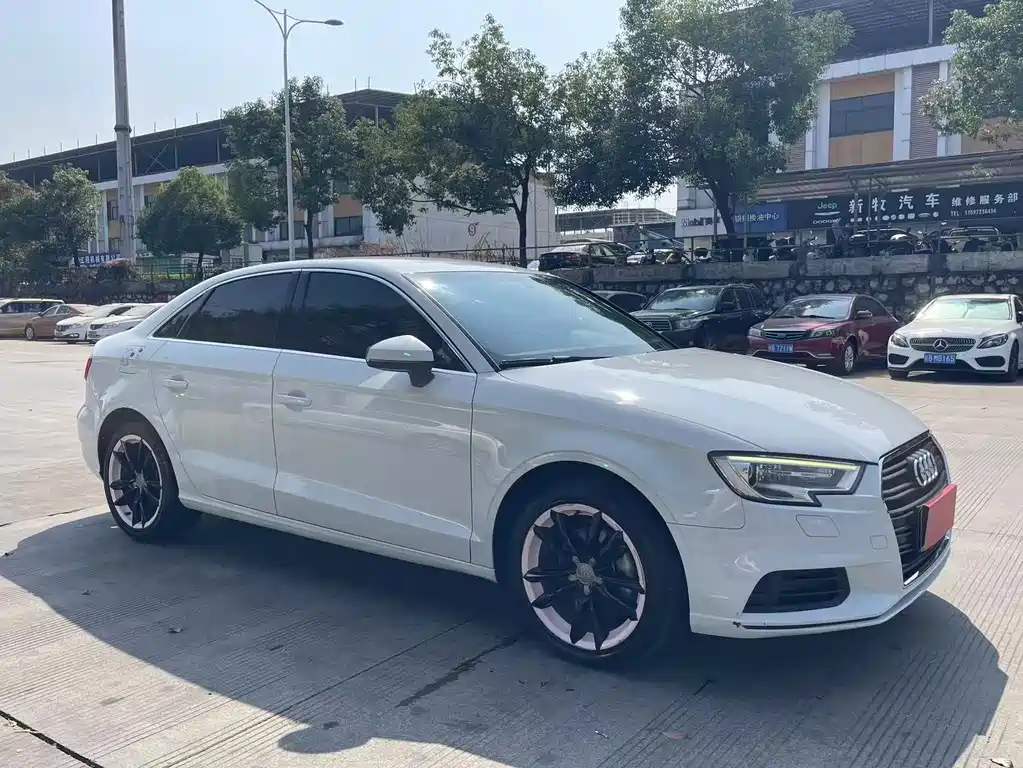 Audi A3 — миниатюра 3