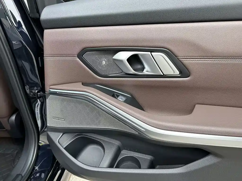 BMW 3 Series — миниатюра 35