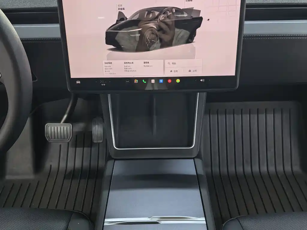 Tesla Model Y — миниатюра 8