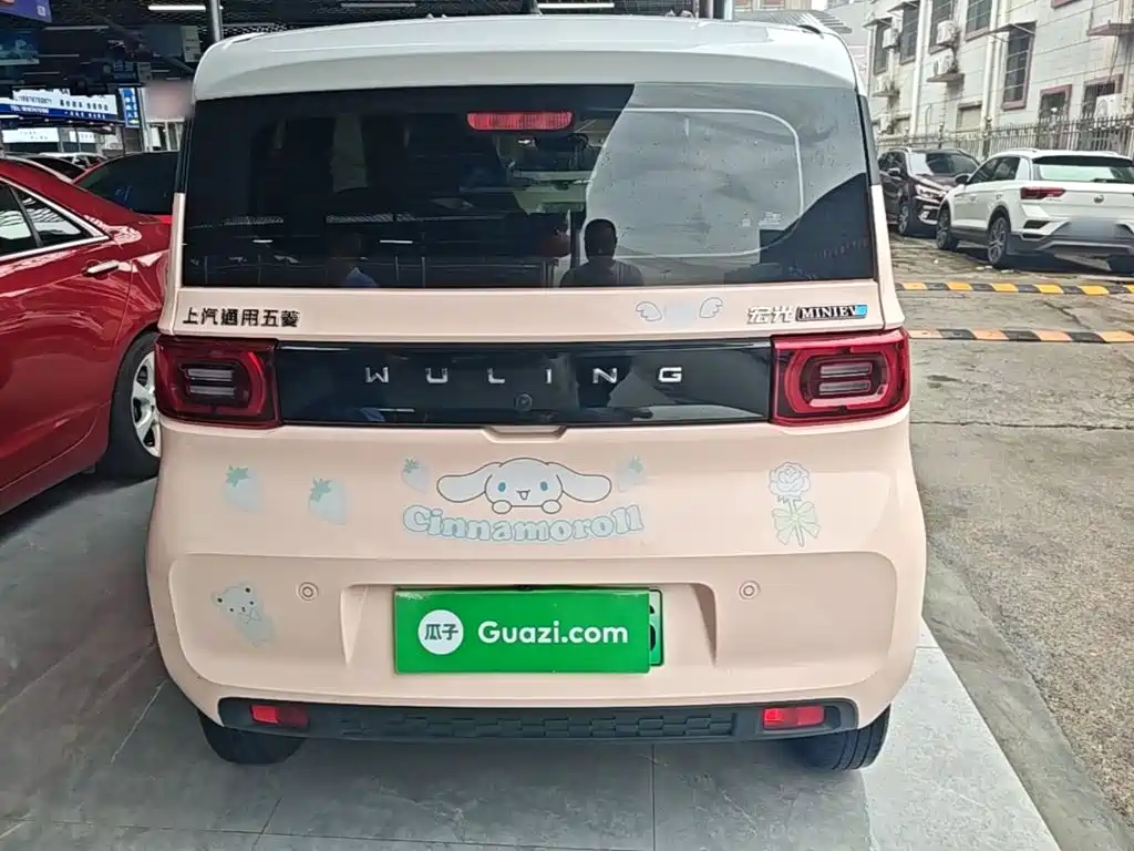 Wuling MINIEV — миниатюра 6