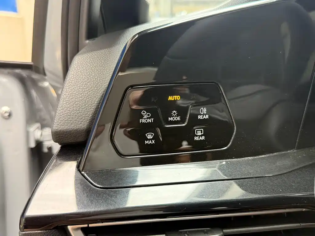 Volkswagen Golf — миниатюра 16