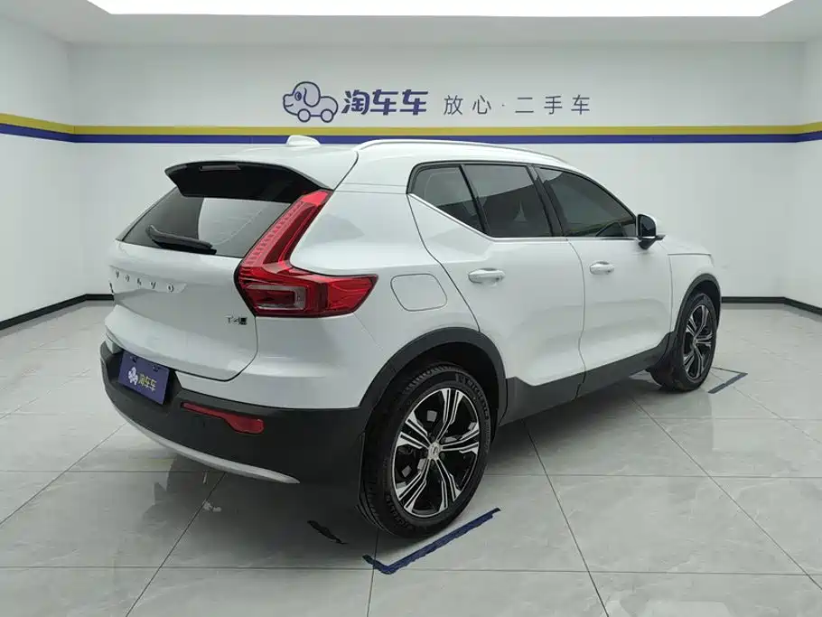 Volvo XC40 — миниатюра 3